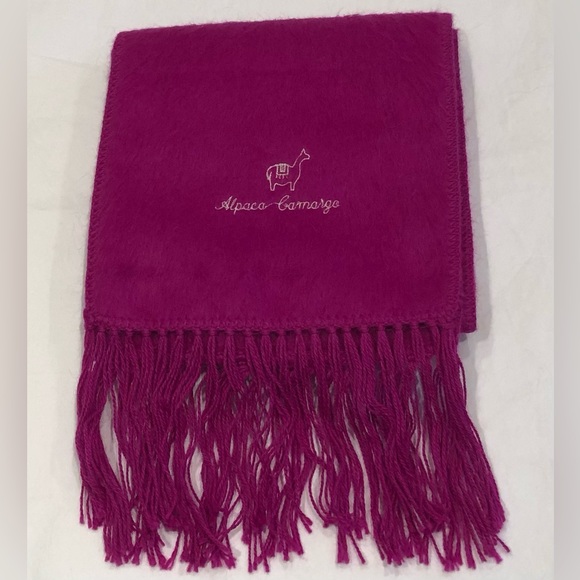 Authentic Fuchsia Color Alpaca Camargo Scarf with Stitched Logo - Picture 3 of 5